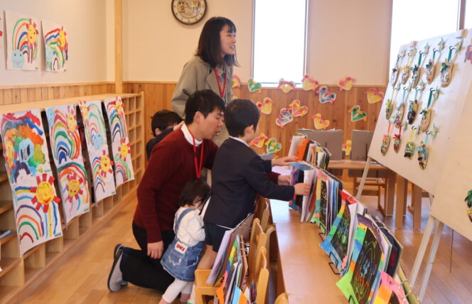 作品展 (第２すずかきしおか幼稚園)
