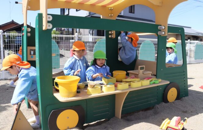 お天気のいい朝は・・・(すずか幼稚園)