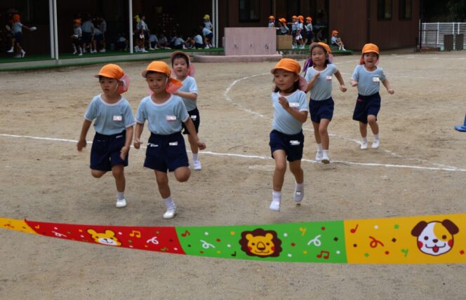 涼しくなってきましたね🍂 (第２すずかきしおか幼稚園)