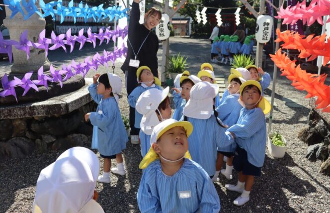 お散歩 (すずか幼稚園)